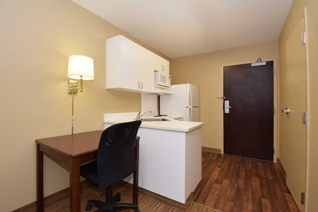 Extended Stay America Select Suites - Detroit - Roseville Rum bild