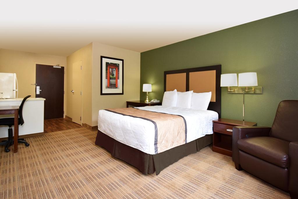 Extended Stay America Select Suites - Detroit - Roseville Exteriör bild