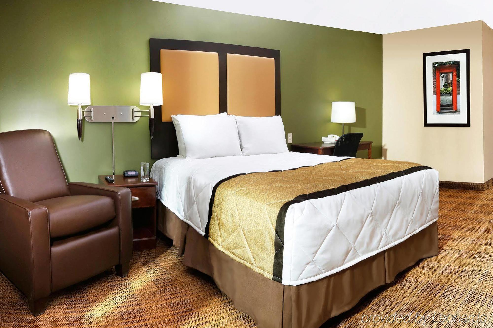 Extended Stay America Select Suites - Detroit - Roseville Exteriör bild